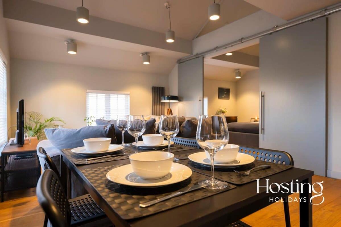 Stylish Luxury Apartment In The Centre Of Henley Ngoại thất bức ảnh